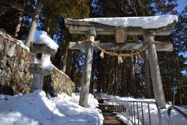 気多若宮神社の参道の階段
