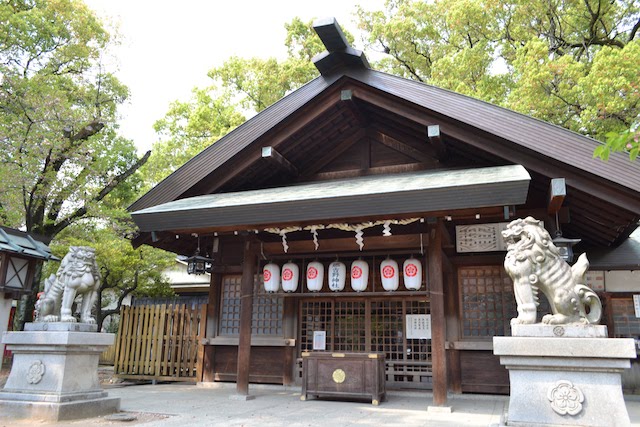 那古野神社の社殿