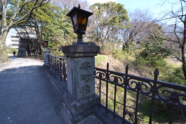 名古屋城外堀に架かる本町橋の1911（明治44）年製の親柱